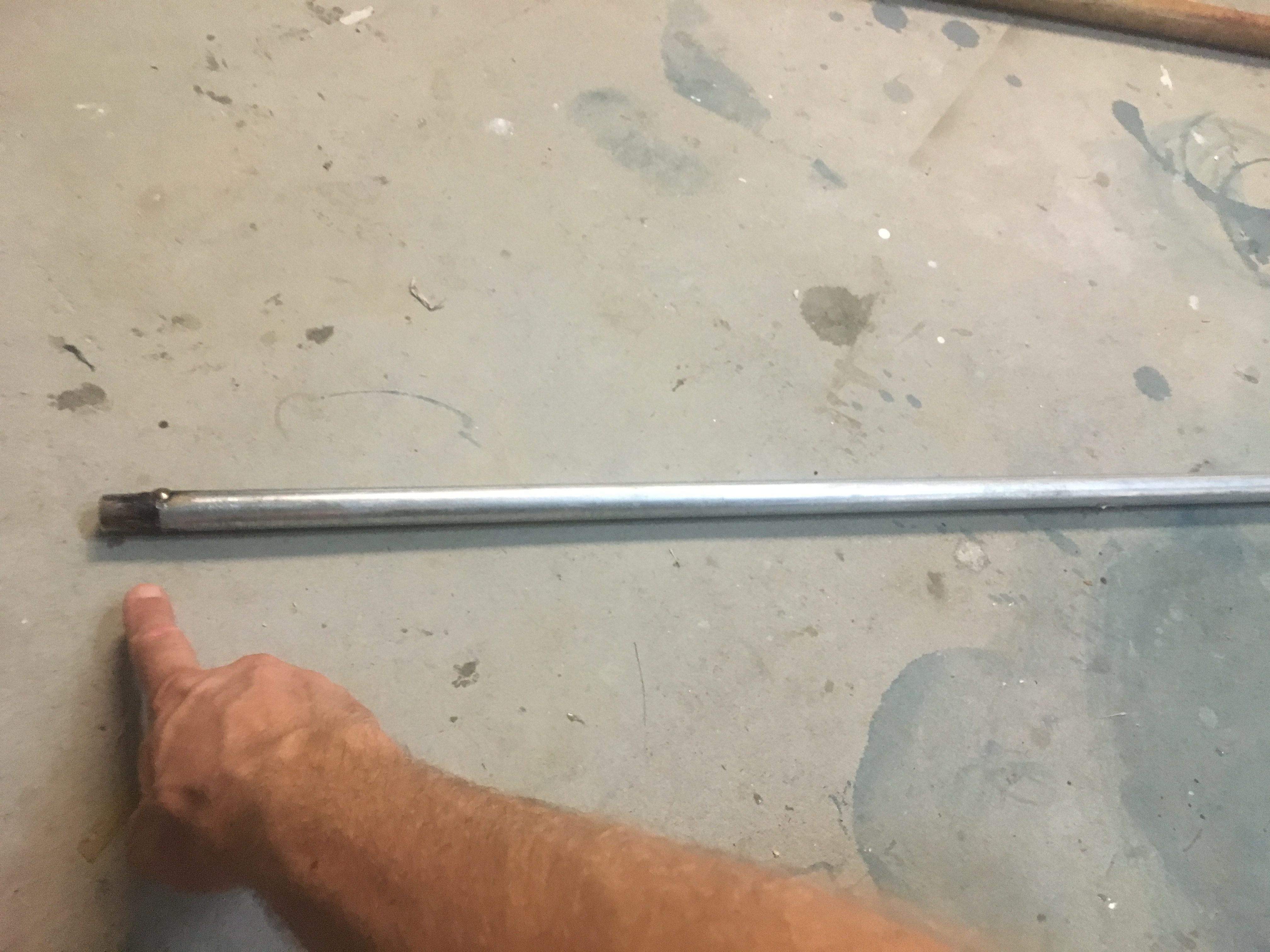 Hollow steel rod with socket welded.